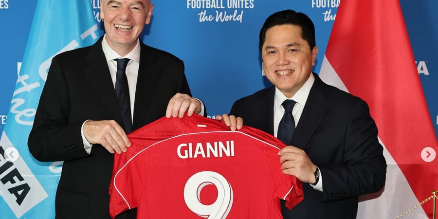 Dapat Jersey Timnas Indonesia dari Erick Thohir, Presiden FIFA Gianni Infantino Puji Indonesia
