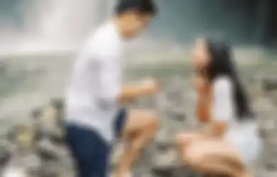 Dibocorkan Ibu Mertua, Inilah Potret Langka Jesse Choi saat Ikut Salat Idul Fitri di Rumah Maudy Ayunda, Netizen: Gak Ada yang Sadar...