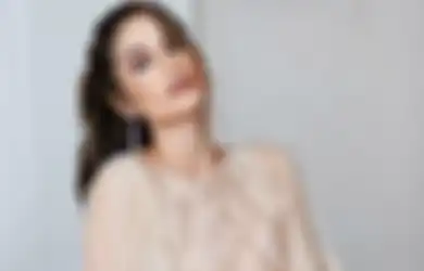Bisa-bisa Ngerasa Bersalah, Cinta Laura Ngaku Ogah Beli Tas Branded Rp 30 Juta: Bayangkan Berapa Keluarga dan Anak yang Bisa Aku Sekolahin dan Kasih Makan