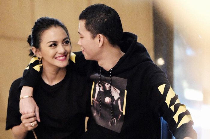 Ririn Ekawati dan Ferry Wijaya