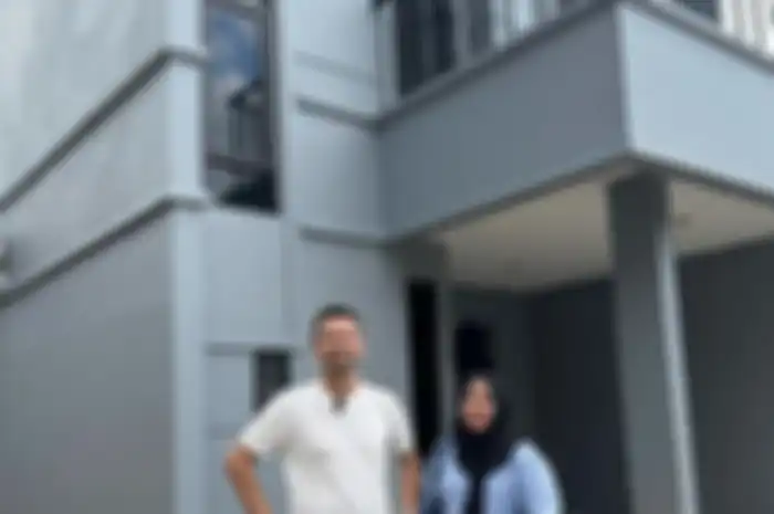Raffi Ahmad dan Mbak Lala pengasuh Rafathar 