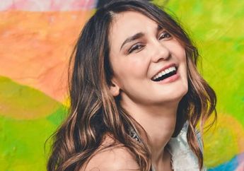 Nongol di Foto Keluarga Luna Maya, Sosok 2 kakak Tampan Sang Aktris Malah Bikin Netizen Menjerit Gegara Dinilai Kelewat Cakep: Kakaknya Ganteng-ganteng Loh...