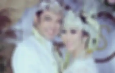 Ngotot Nikah Siri Meski Akta Cerai Belum Keluar, Henny Mona Bongkar Alasan Mau Diperistri Sandy Tumiwa