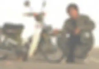 Daripada Jadi Sampah, Motor Honda Astrea 800 Dimodif Jadi C70, Kelir Army Jadi Pilihan