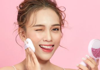 Tips Hidup Menggunakan Cushion yang Benar, Jangan Lupa Kunci dengan Bedak Tabur, Dijaman Hasil Riasan Lebih Oke!