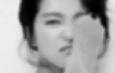 Kim Tae Ri Tulis Permintaan Maaf Setelah Minta Fans Jadi Penerjemah Bahasa untuk Konten Vlog
