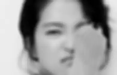 Kim Tae Ri Tulis Permintaan Maaf Setelah Minta Fans Jadi Penerjemah Bahasa untuk Konten Vlog