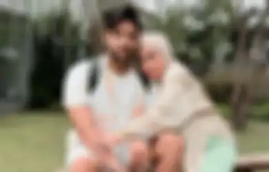 Sampai Terdiam Dengar Belanjaan Istrinya Nyaris Seharga Sebuah Mobil, Ammar Zoni Sontak Lakukan Ini ke Irish Bella, Netizen: Aku 900 Ribu Aja Pingsan