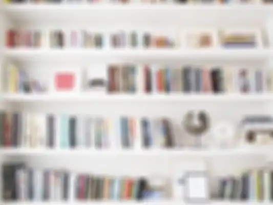Catat informasi: judul, penulis, penerbit, untuk memudahkan pencarian buku. 