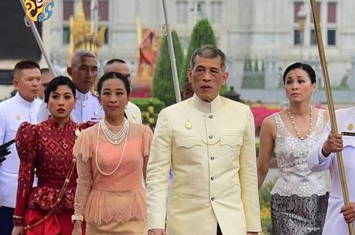 Vajiralongkorn mampu mengendalikan lebih banyak kekayaan dibandingkan Raja Saudi, Sultan Brunei, dan bahkan Kerajaan Inggris.