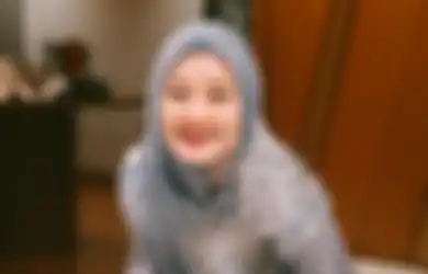 Biodata Artis Dinda Hauw, Artis Film Layar Lebar yang Dipersunting Pria Berondong dan Baru Saja Melahirkan Buah Hatinya