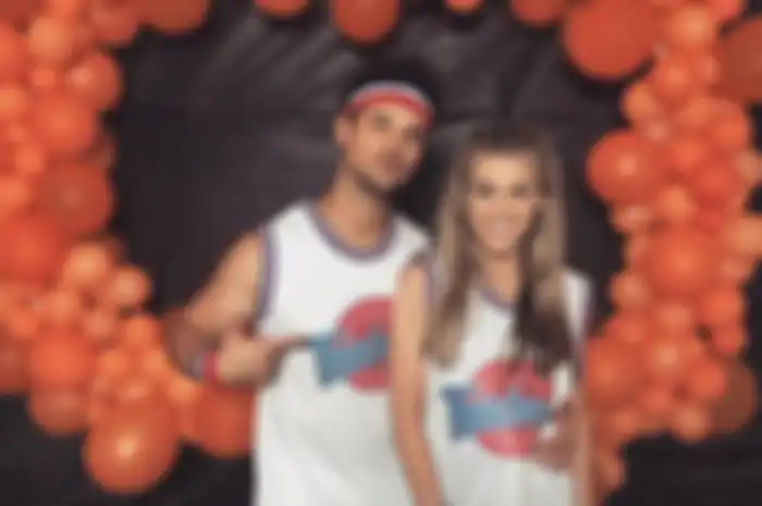 Taylor Lautner dan Tay
