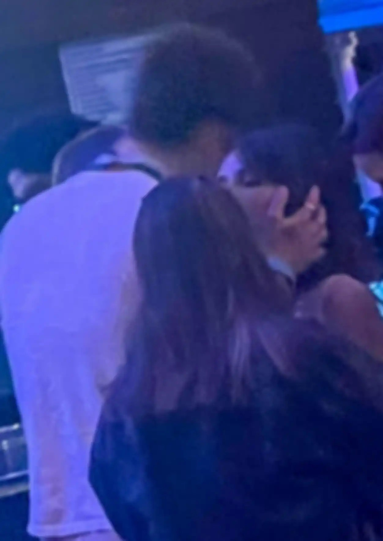 Rumor Shawn Mendes dan Camila Cabello balikan