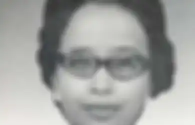 Rusiah Sardjono, SH., Menteri Sosial Pemerintahan Soekarno yang Bekerja Sambil Gendong Anaknya