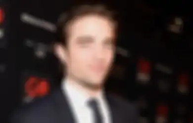 Robert Pattinson Dikabarkan Positif COVID-19, Syuting 'The Batman' Ditunda