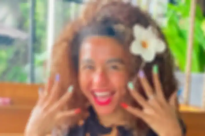 Model cantik asal Papua Barat Olvah Alhamid dukung Nagita jadi ikon PON XX