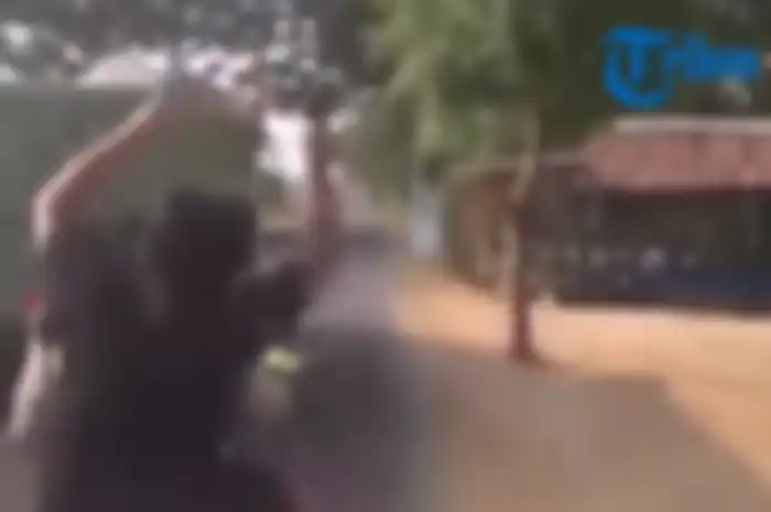 Begal kabur akhirnya ditembak mati polisi.