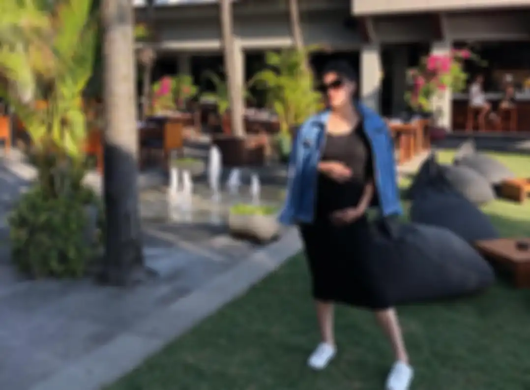 Talitha Elizabeth Nughroho sedang hamil