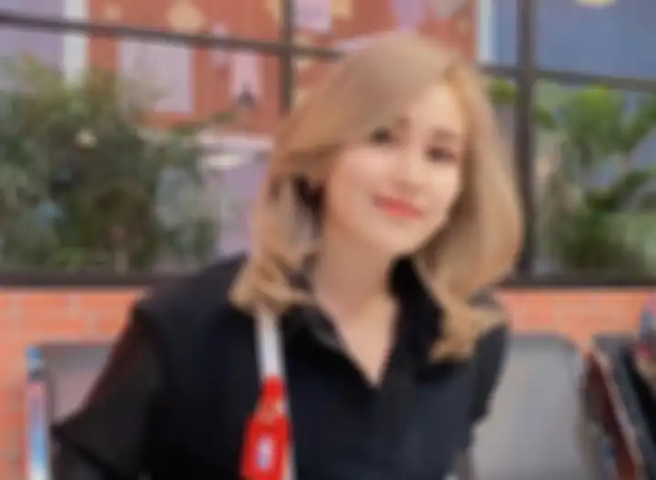 Ayu Ting Ting pamer rambut baru