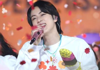 Super Duper Kreatif, Jin BTS Ternyata Modifikasi Perban di Tangannya Menggunakan Kain Ini, Harganya Murah Banget!