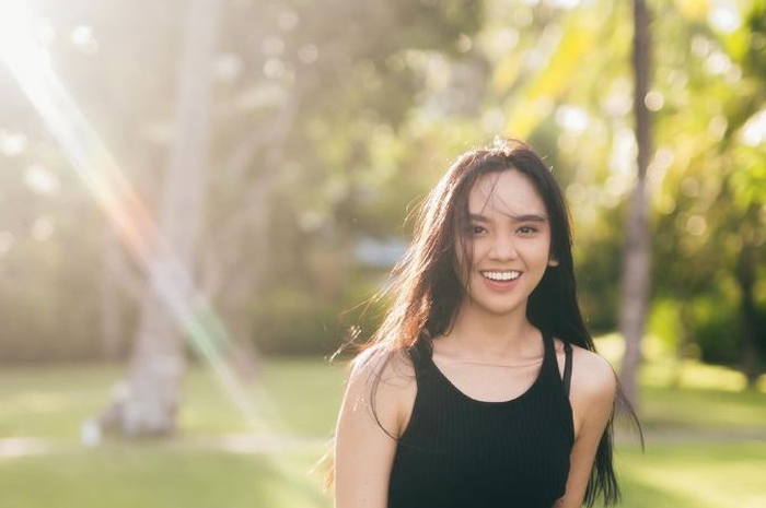 Lyodra, tampil cantik dalam acara resepsi Rizky Febian dan Mahalanin