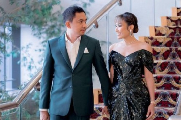 Ayu Dewi dan regi Datau
