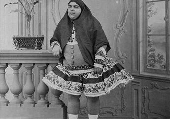 Sempat Bikin Iri Wanita Zaman Sekarang Karena Standar Kecantikan yang Tidak Masuk Akal, ini Dia Kenyataan Sebenarnya dari Fatemeh Khanum yang Dikabarkan Buat 13 Pria Bunuh Diri