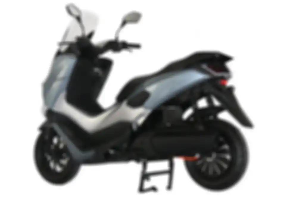 Tampila belakang motor listrik Rakata NX3, punya jarak tempuh sampai 80 km.