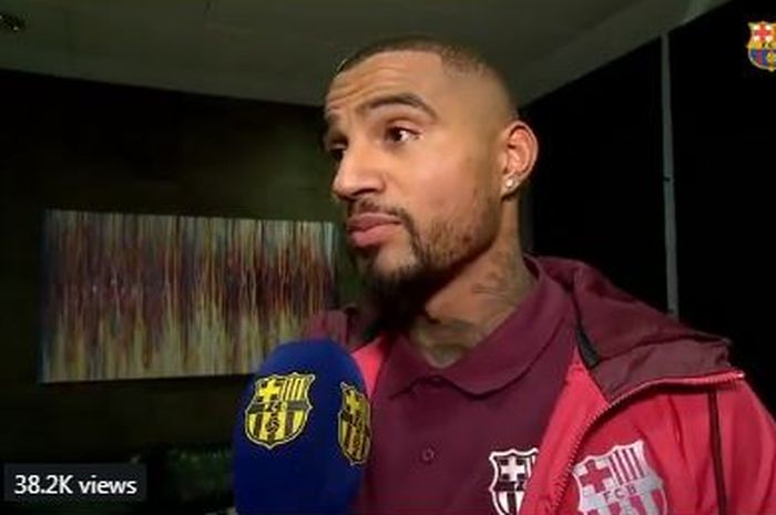 Kevin-Prince Boateng terpukau melihat aksi rekan setimnya di Barcelona, Lionel Messi ketika bermain di atas lapangan