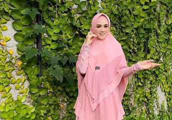 Tak Lagi Syar'i, Fashion Hijab Mulan Jameela Pakai Celana Ketat Dikritik Netizen: Cantikan Dulu