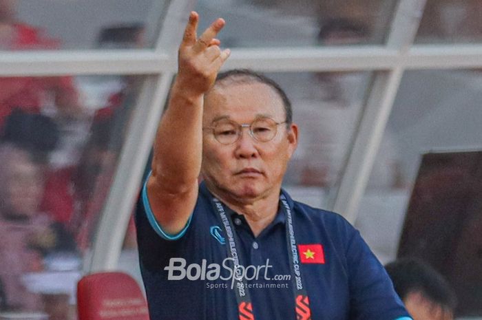 Eks pelatih timnas Vietnam, Park Hang-seo resmi membuka akademi sepak bola di Vietnam dengan nama Akademi PHS.