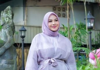 Bibirnya Dituding Jiplakannya Ivan Gunawan Karena Filler, Aurel Hermansyah Beri Bantahan, Ungkap Fakta Tak Mengejutkan Ini!