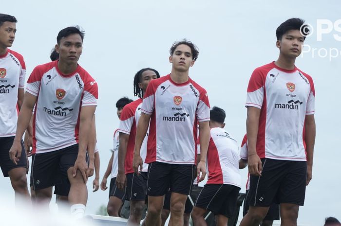 Para pemain Timnas Indonesia saat menjalani latihan di Bali jelang ASEAN Cup 2024.