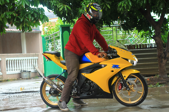 Ilustrasi Suzuki GSX-R150 
