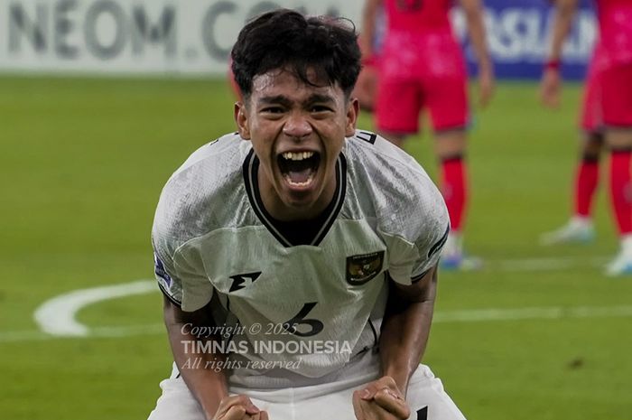 Selebrasi Evandra Florasta saat laga antara timnas U-17 Indonesia melawan timnas U-17 Korea Selatan, Jumat (4/4/2025).