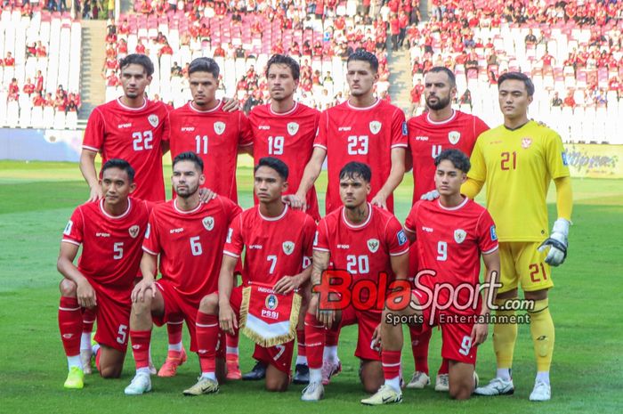 Skuad Timnas Indonesia sebelum laga kontra Irak di Stadion Utama Gelora Bung Karno, Senayan, Jakarta,  Kamis (7/6/2024).