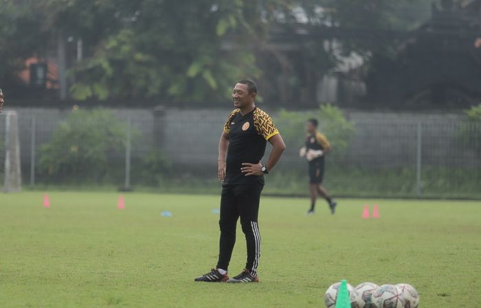 Pelatih PSS Sleman, I Putu Gede.