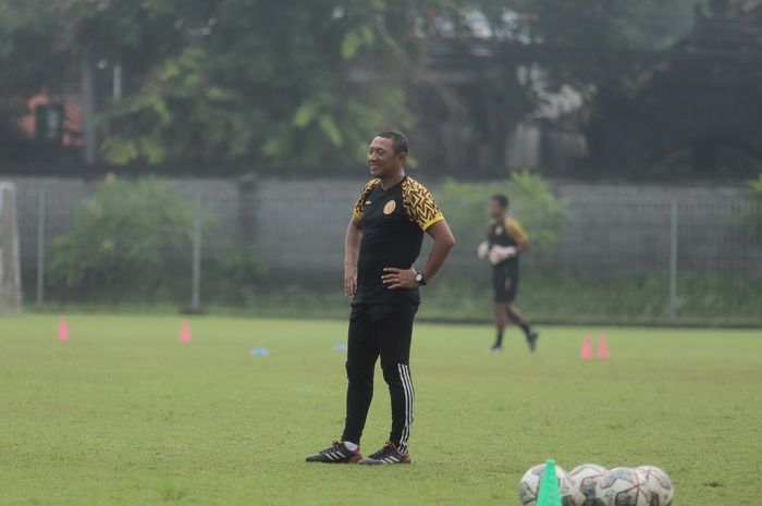 Pelatih PSS Sleman, I Putu Gede.