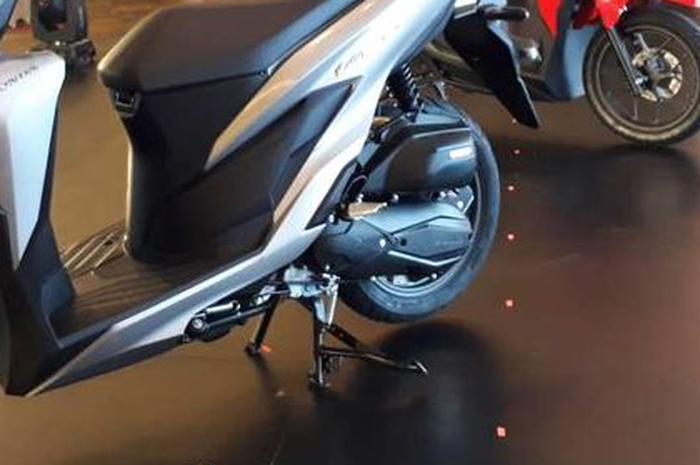 Ilustrasi motor baru Honda Vario 150 tanpa kick starter