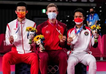Berhasil Amankan Medali Emas Olimpiade Tokyo 2020 untuk Denmark, Viktor Axelsen Ucap Hal Ini pada Anthony Sinisuka Ginting dan Chen Long