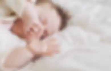 Tips Hidup Atasi Bayi Demam Pasca Imunisasi, Berikut Penanganan Awalnya Sebelum Periksa ke Dokter, Jangan Panik!