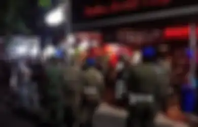 Sudah Pentolannya Terdiam Meringkuk Dipenjara, Band SID Kini Makin Tak Kuasa, Niat Rayakan 25 Tahun Perjalanan Karir Malah Dibubarkan Polisi Lengkap Bawa Satpol PP dan Perwakilan Desa, Ternyata Ini Masalahnya