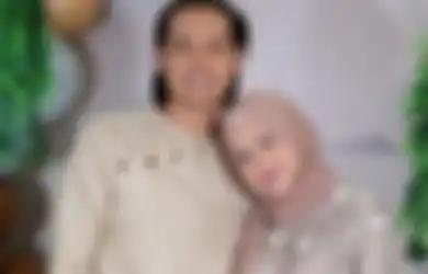 Kebohongan Tercium, Cut Meyriska Syok Ternyata Roger Danuarta Sembunyikan Ponsel Khusus untuk Berhubungan dengan Sosok Ini hingga Terbongkar Fakta Mengejutkan: Buat Chat Cewek?