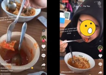 Bikin Jijik, Muntah, dan Emosi, Viral Video Wanita Santuy Cocol Bakso ke Sambal dengan Cara Ngawur Ini, Satu Indonesia Auto Maki-maki: Anjir Jorok Banget!