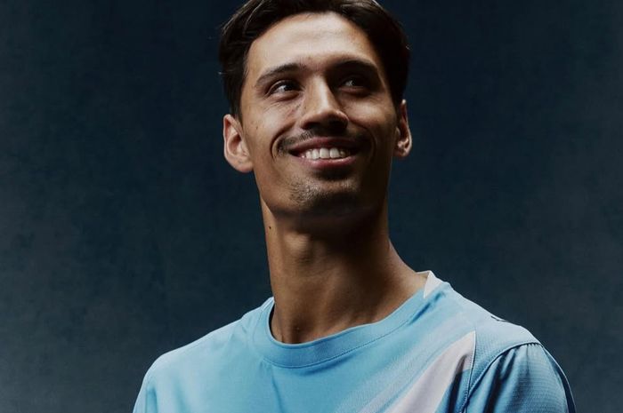 Tijjani Reijnders resmi berseragam Manchester City pada Rabu (11/6/2025).