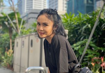 Wajah Awet Muda Tapi Dadanya Dicibir Kendur Mirip Nenek-Nenek, Yuni Shara Skakmat Komentar Julid Netizen: Saya Tampil Apa Adanya, Enggak Dimuda-mudain