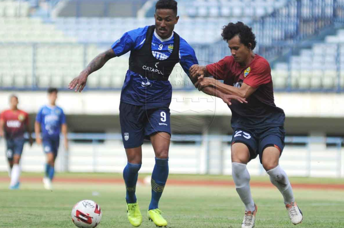 Wander Luiz saat membela Persib dalam latih tanding kontra PSKC Cimahi, Sabtu (8/2/2020).