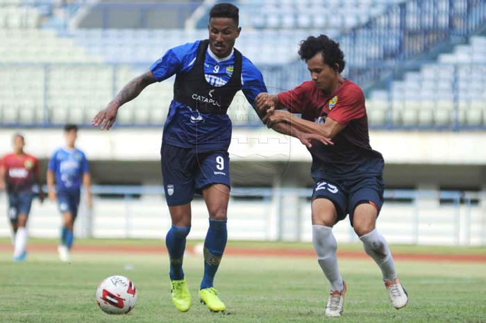 Wander Luiz saat membela Persib dalam latih tanding kontra PSKC Cimahi, Sabtu (8/2/2020).