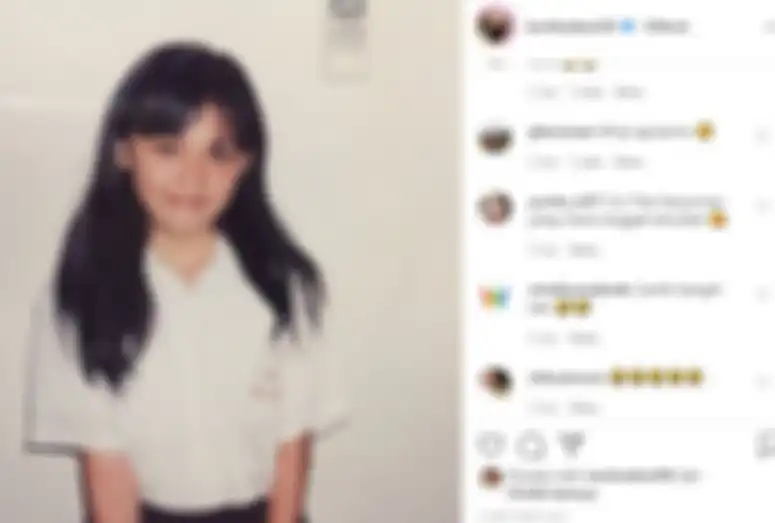 Foto lawas adik Sandra Dewi, Kartika Dewi, yang dibilang mirip Agnez Mo