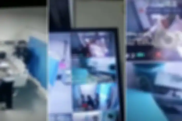 Video detik-detik jenazah PDP Corona diambil paksa dari RS Dadi Makassar, Rabu (3/6/2020). Sekitar 100-an orang ada bawa senjata. Kini kejadian serupa terjadi di RS Labuang Baji, Makassar, Jumat (5/6/2020). 